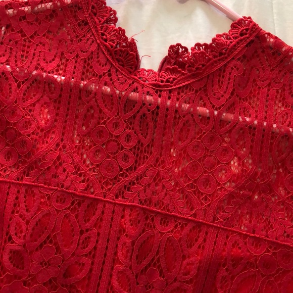 Lulu’s classic red midi dress. - Picture 3 of 8